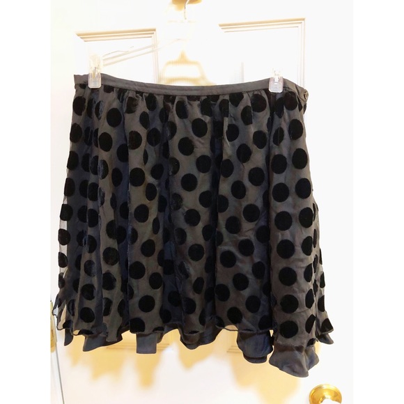 Black polka-dot skirt - Picture 2 of 5